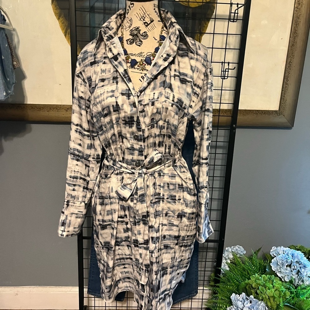 Banana Republic Monochrome Patterned Midi Dress - Picture 3 of 12